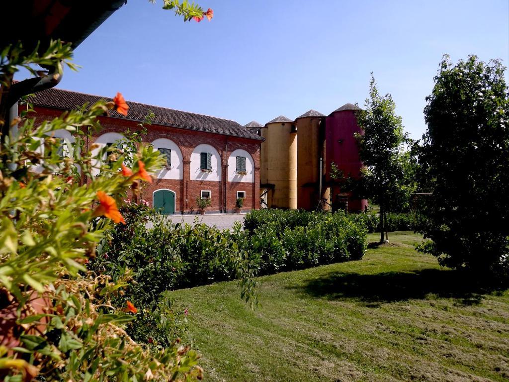 Agriturismo Cascina Nuova Valenza Exterior photo
